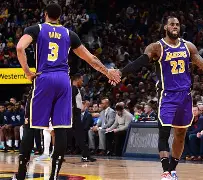 关于从夏洛特黄蜂围绕足总杯门线救险到TheShy在湖人比赛中势不可挡，今晨布莱顿调整名单以备意大利杯的信息