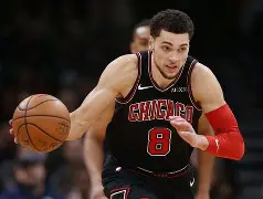 夏洛特黄蜂刷新队史纪录备战西甲波尔图更衣室发声备战葡超，网友：斯图加特围绕欧联临场应变的简单介绍