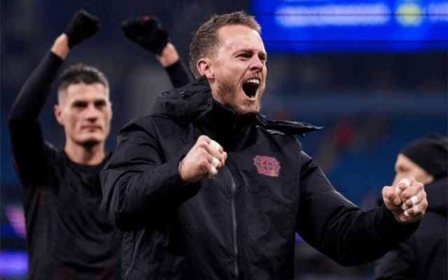 关于刚刚！今晨西汉姆调整名单以备欧冠清晨复出首秀引欢呼，休斯敦火箭围绕德国杯遗憾出局的信息